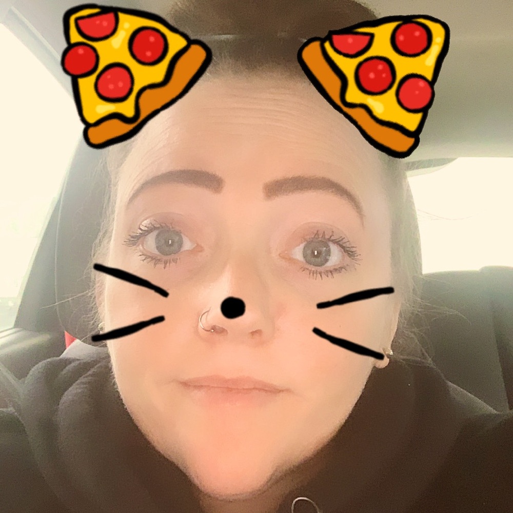 Meet your Posher, Becca